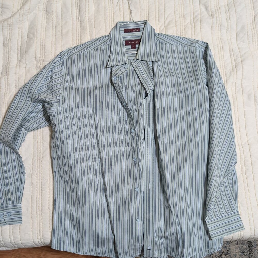 Nordstrom Men’s Light Blue & Gray Stripe Long-Sleeve Dress Shirt – Size Large